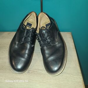 J&M Premium Leather Plain-Toe Derby Shoes with Contrast Sole